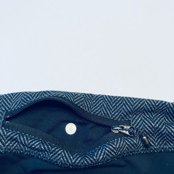 Lululemon Run: Inspire Crop II All‎ Luxtreme Size 6 Giant Herringbone Black - Picture 6 of 12